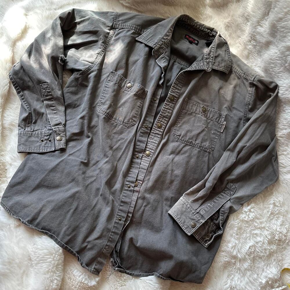 Wolverine Men's Grey and Khaki Shirt
